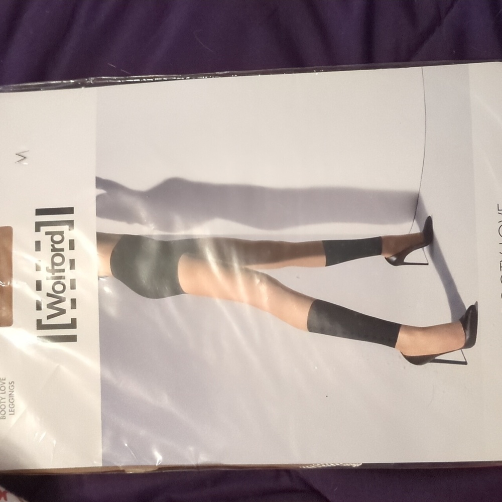 NWT WOLFORD BOOTY LOVE LEGGINGS